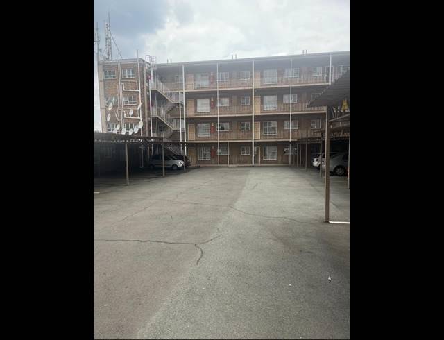 3 BEDROOM APARTMENT FOR SALE IN PARKDENE